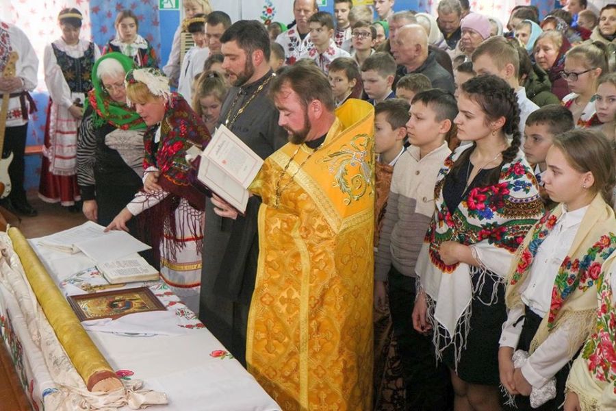 Фольклорный фестиваль на праздник Василия Великого в деревне Лука «Брестская свеча»