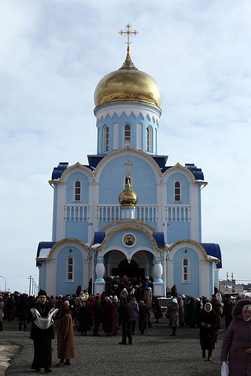 Освящение нового храма в честь иконы Божьей Матери "Взыскание погибших"