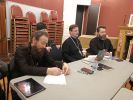 Вместе собрались священники и диакона из разных регионов