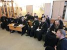 Разговор по душам в Свято Тихоновском университете - разные поколения священников, а вопросы одни.